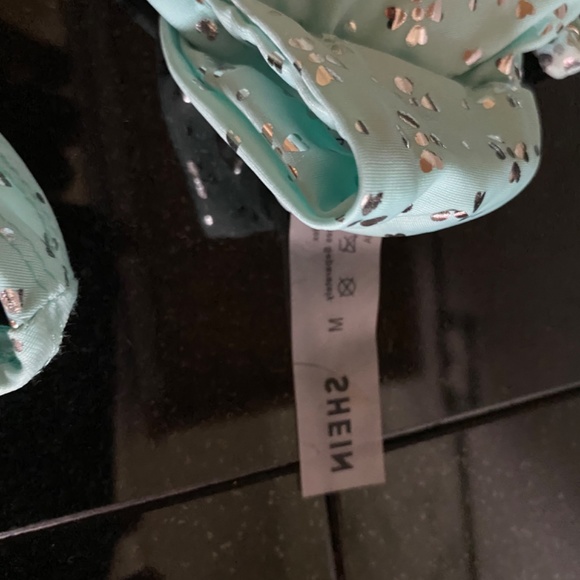 Shein - Picture 5 of 12